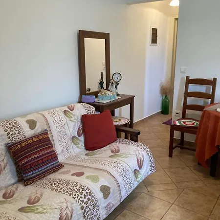 Agkyra Apartment *